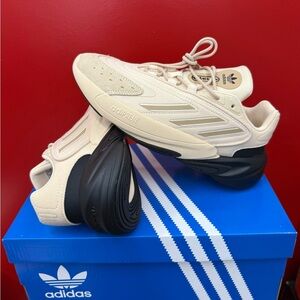 Adidas Originals Ozelia Cream Sneakers with Black Sole Unisex